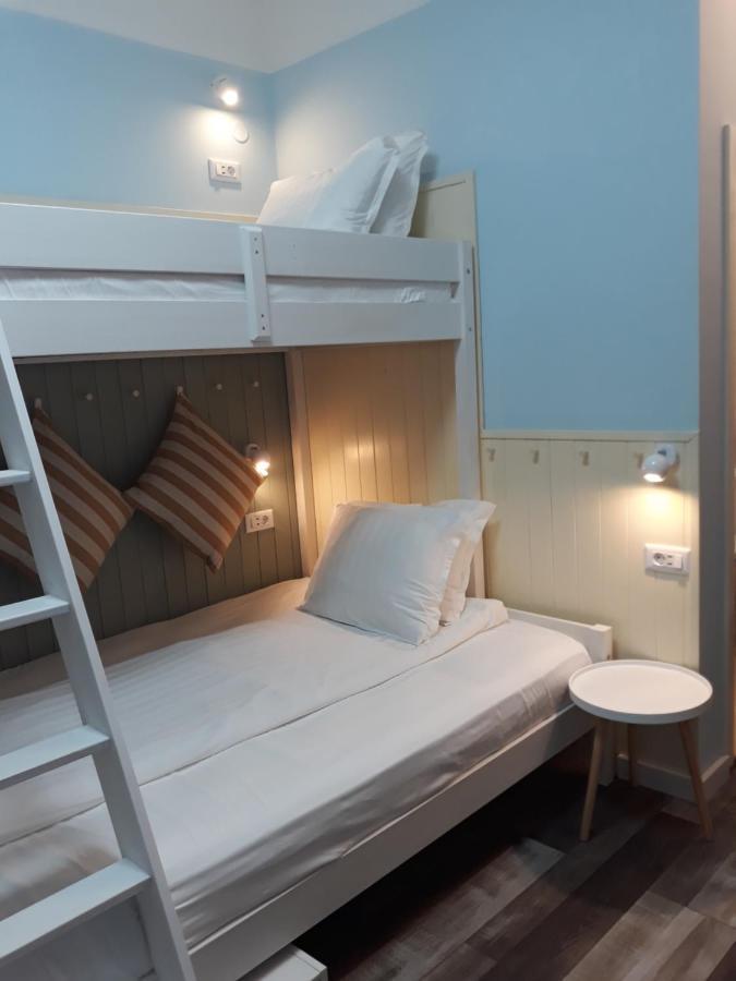 וארנה Three Dolphins Hotel With Rooftop Terracе חדר תמונה