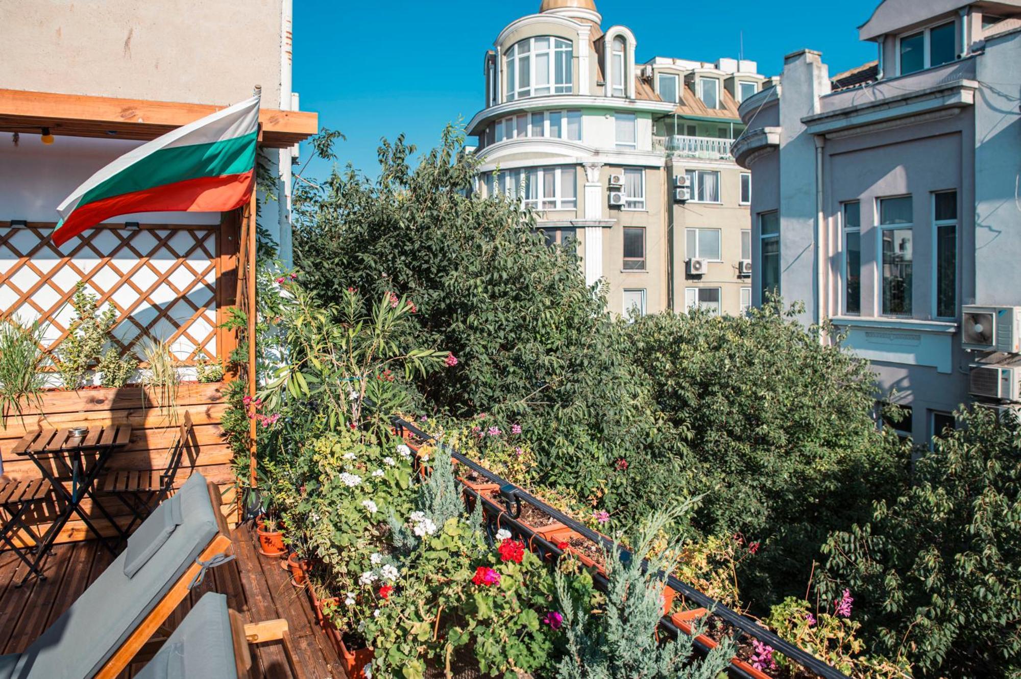 וארנה Three Dolphins Hotel With Rooftop Terracе מראה חיצוני תמונה